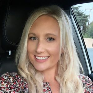 Meet your Posher, Daniela